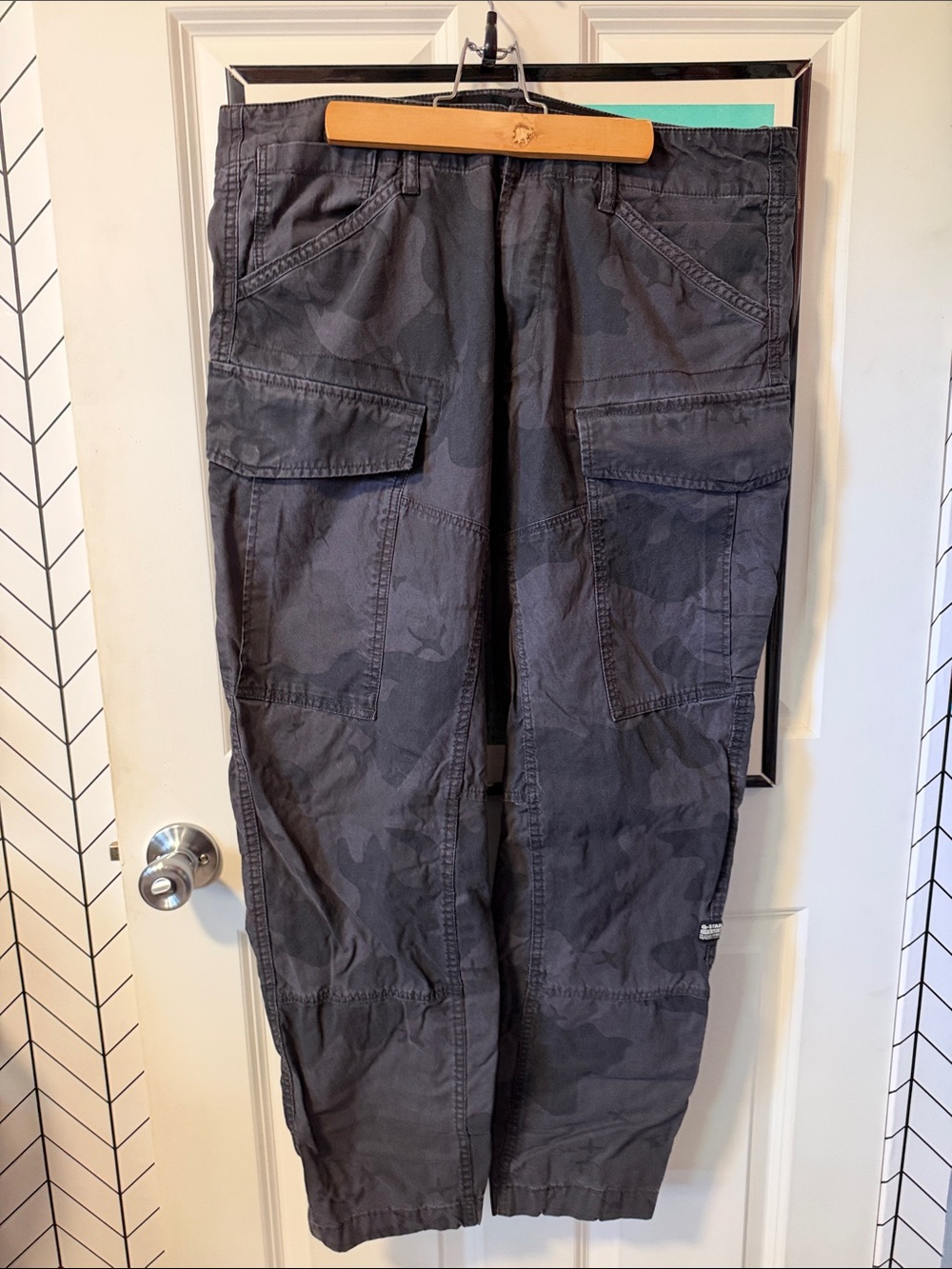 G-Star Men’s Dark Gray Camo Cargo Pants